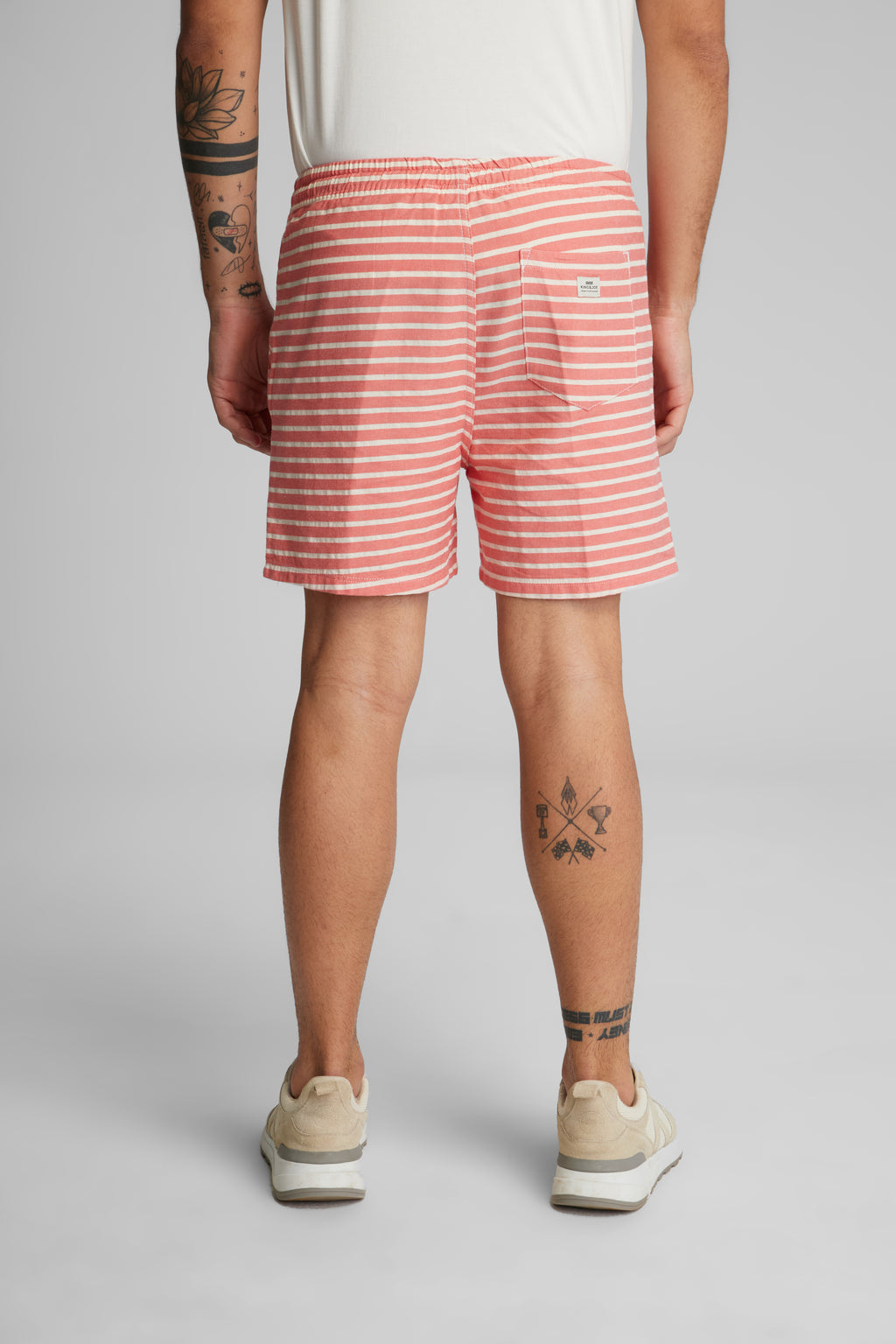 SHORTS SARJA KING&JOE TRADICIONAL LISTRADO