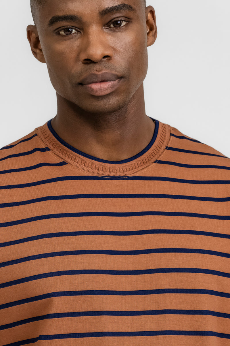 CAMISETA LISTRADA JOGGER KING&JOE COMFORT