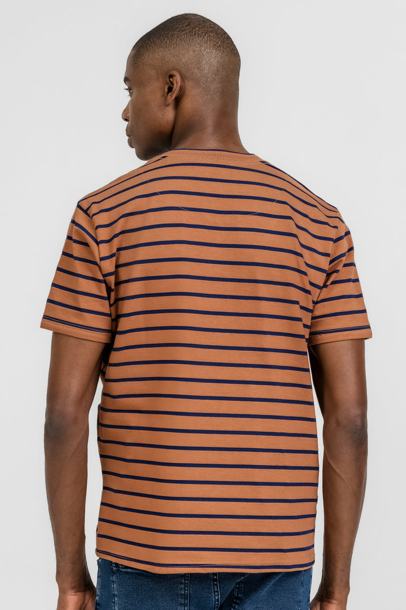 CAMISETA LISTRADA JOGGER KING&JOE COMFORT