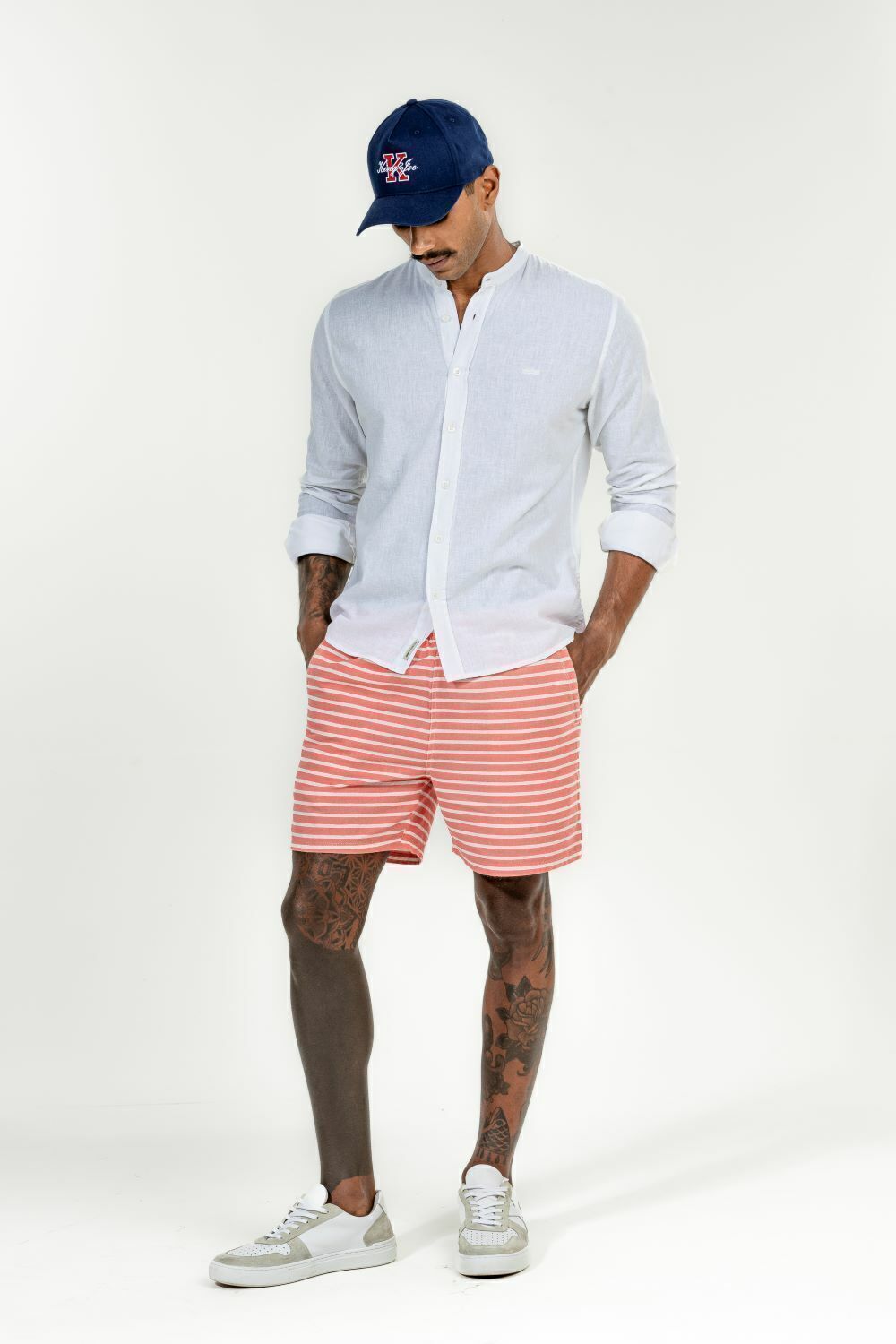 SHORTS SARJA KING&JOE TRADICIONAL LISTRADO